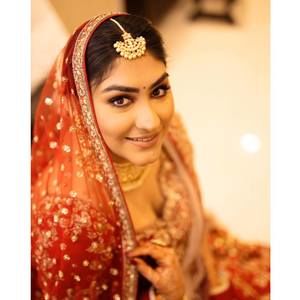 Meet your Posher, Divya